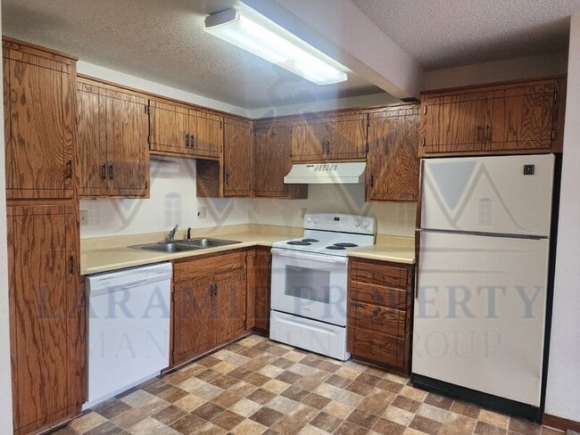 Photo - 1725 Fetterman Dr Unit B