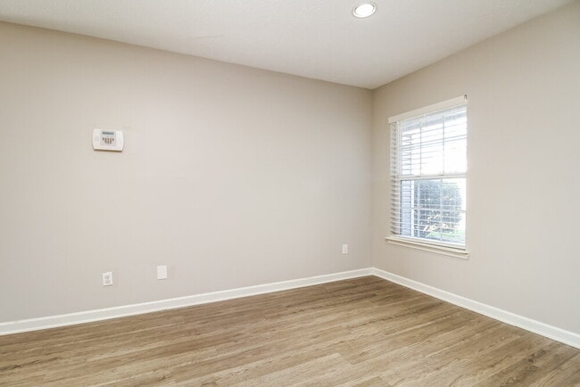 Photo - 314 Sarna Dr