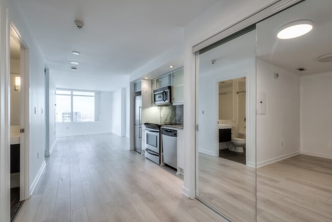 Photo - 25 Telegram Mews Unit 5308