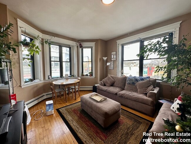 Photo - 187 Harvard Ave Unidad 3