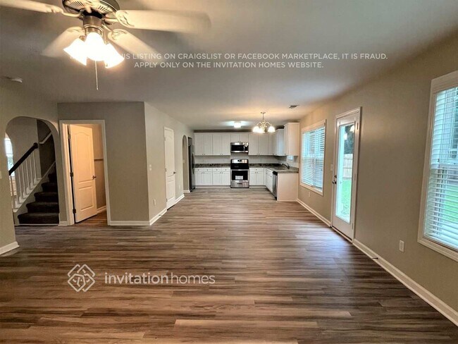 Photo - 3613 Malcolm Manor