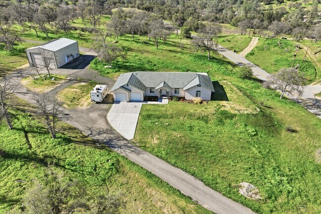 Photo - 30535 Rd 400