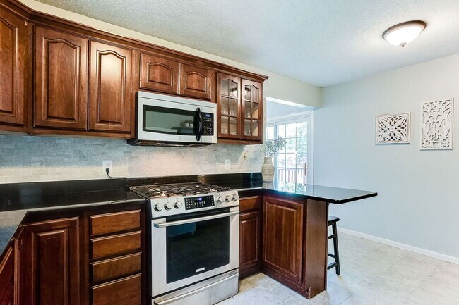 Photo - 3020 Maryland Ave S