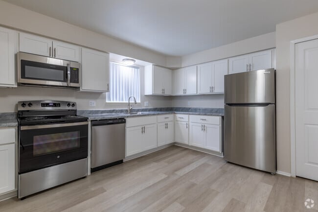2BR, 2BA - 1500SF, Kitchen - Lancaster Hills