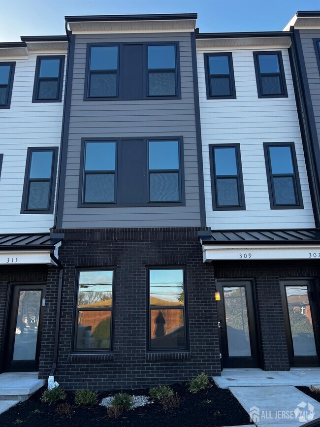 Building Photo - 309 Lyla Ln Rental