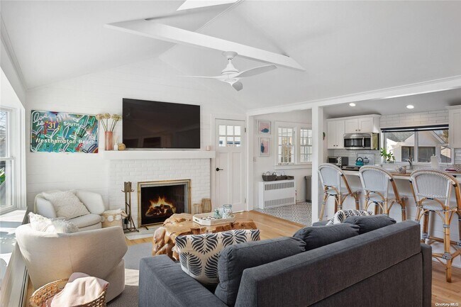 Photo - 66 Library Ave