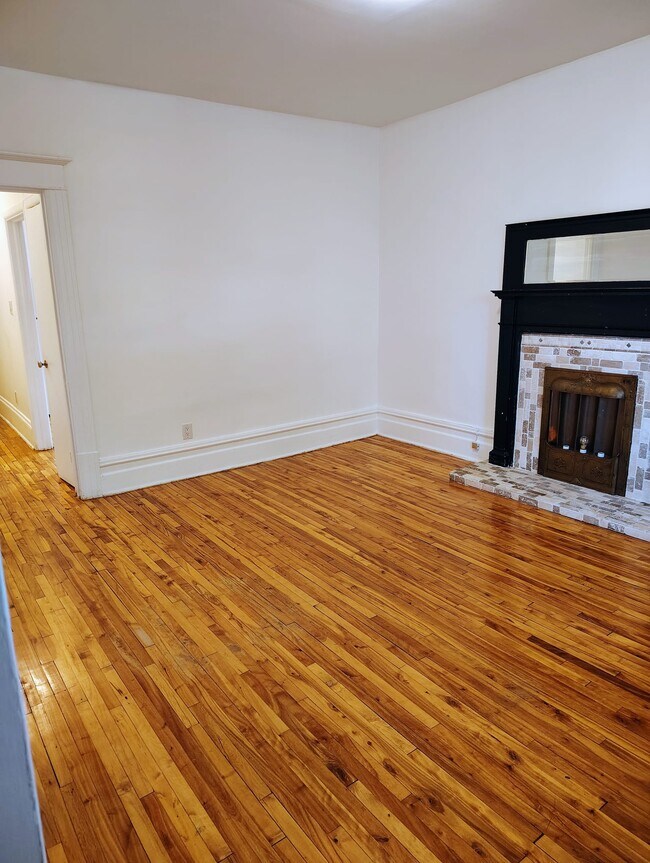 Photo - 362 Friel St Unit 6
