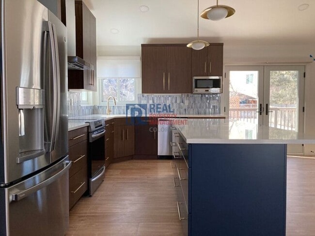 Photo - 10047 Deer Creek St