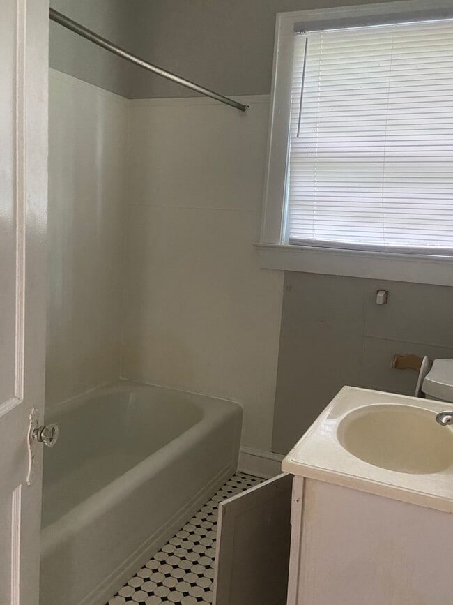 Photo - 2726 Fulton St