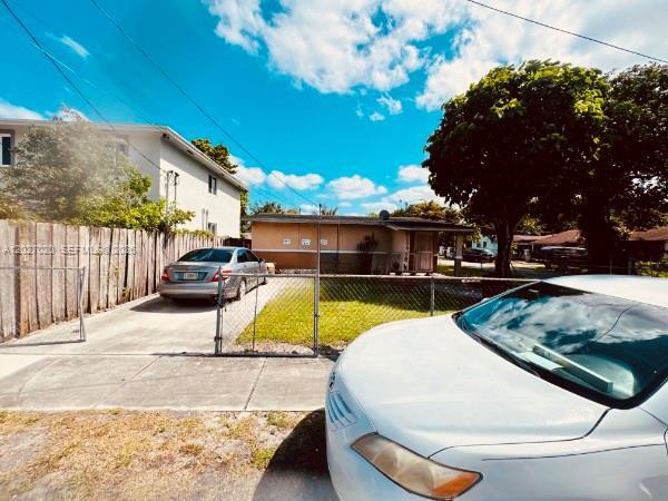 Photo - 1896 NW 64th St