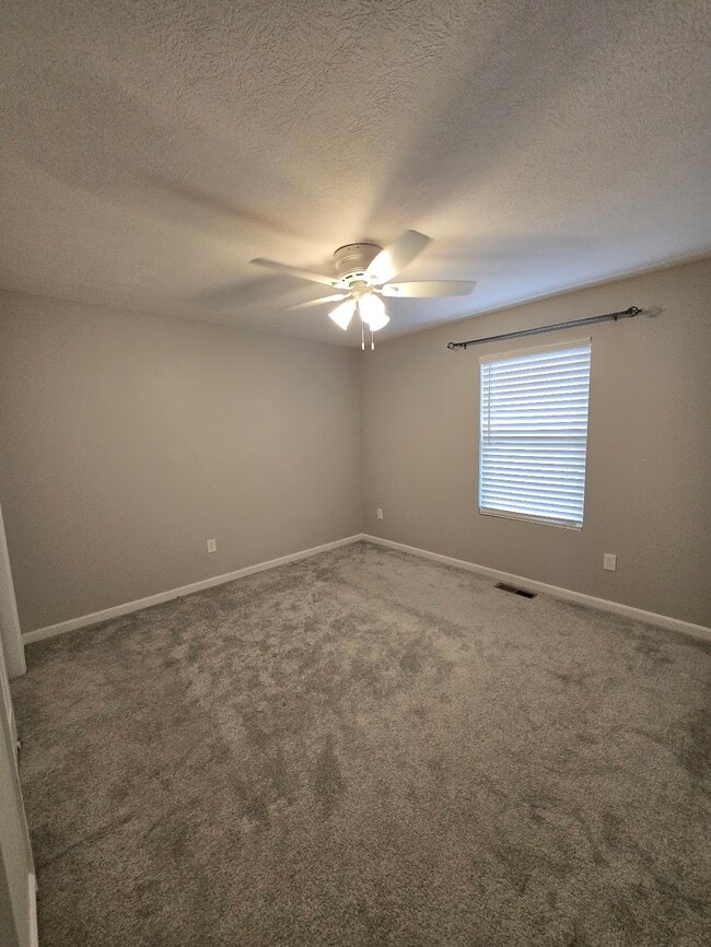 Photo - 6885 Charlestown Ln