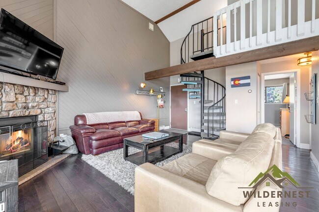 Photo - Buffalo Ridge - Spacious unit with Wifi, Covered Parking & Clubhouse