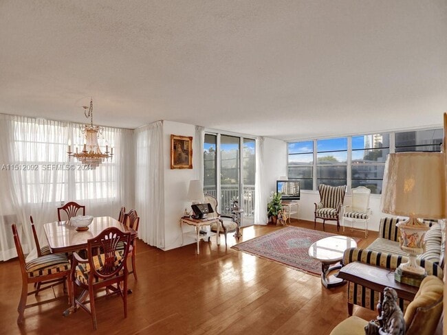 Photo - 18051 Biscayne Blvd Unit 304