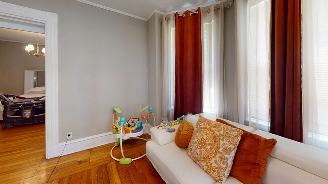 Photo - 74 Kenwood St Unit 1