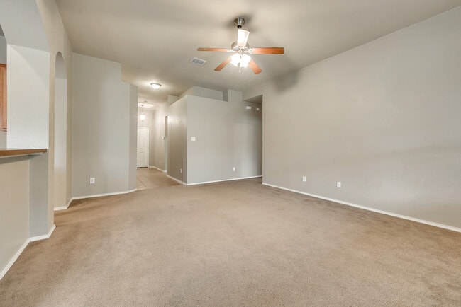 Photo - 2004 Zavala Dr