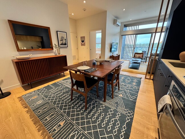 Photo - FURNISHED: UTILITIES PAID BY OWNER: NWX Br...