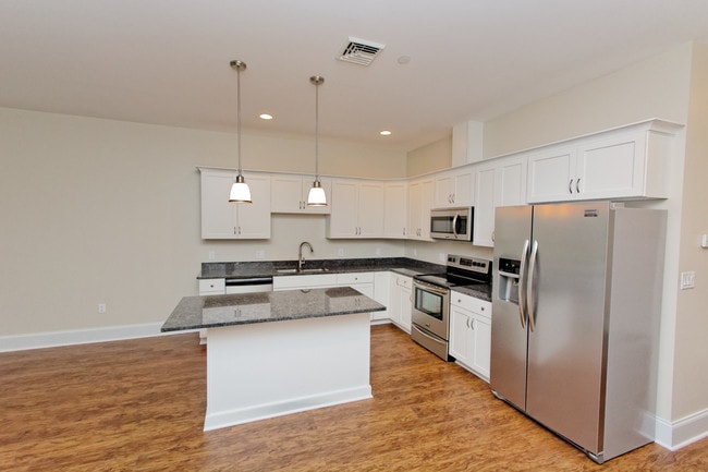 Photo - The Loudon House