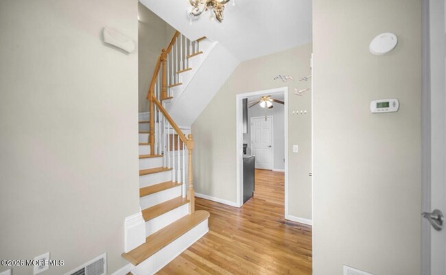 Photo - 607 McClellan St