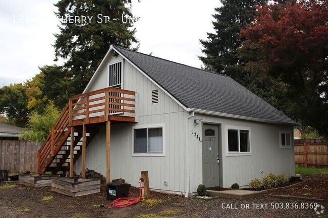 Building Photo - Cute Private Home in Cornelius Unit A