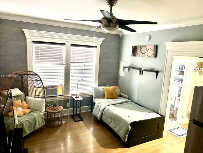 Photo - 124 Mendoza Ave Unit 2A