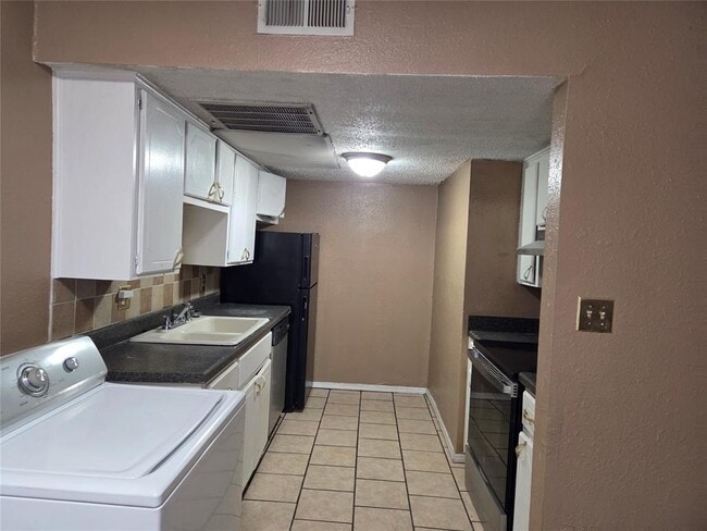 Photo - 401 SE 12th Ave