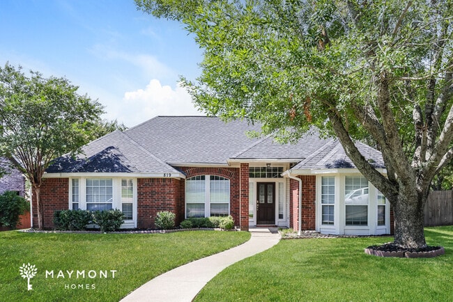 Building Photo - 819 Crooked Creek Ln