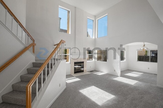 Photo - 511 Floyd Ct