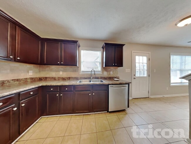 Photo - 496 Crutchfield Dr