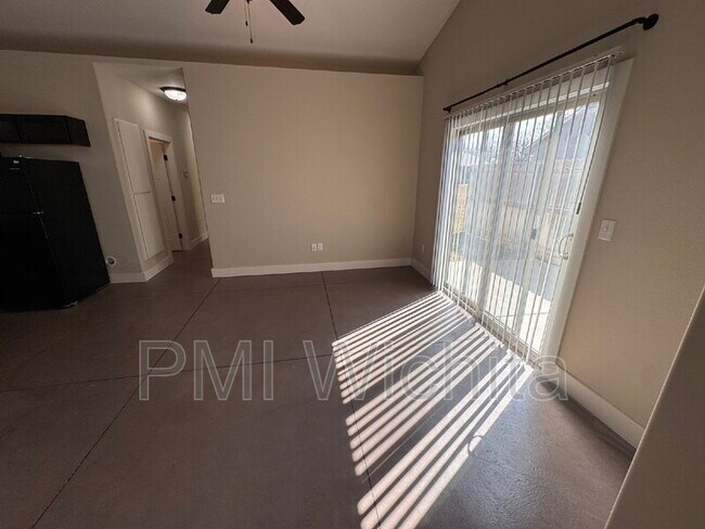 Photo - 3425 E Aster St