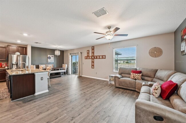 Photo - 15461 Broad Brush Dr