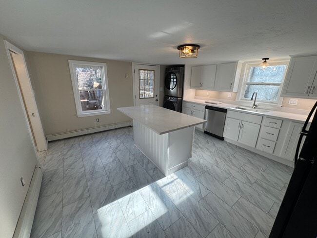 Photo - 456 Mattakeesett St Unit 3