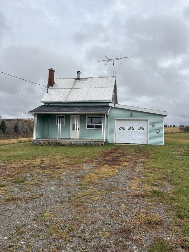 Photo - 210 Chem. Jacques Martin