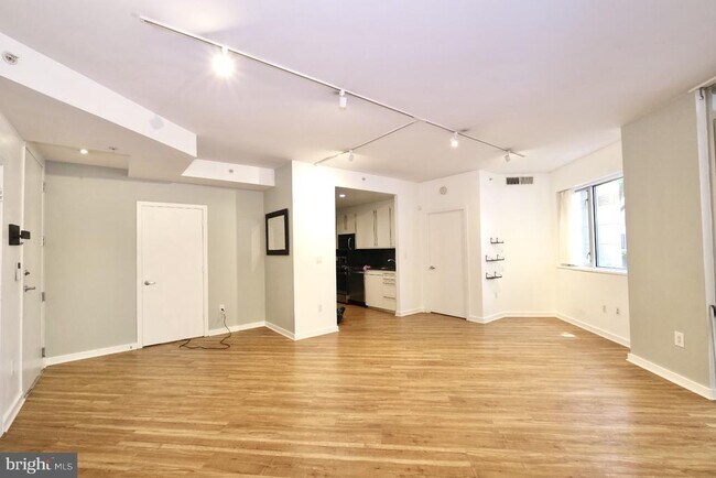 Photo - 1300 13th St NW Unit 106