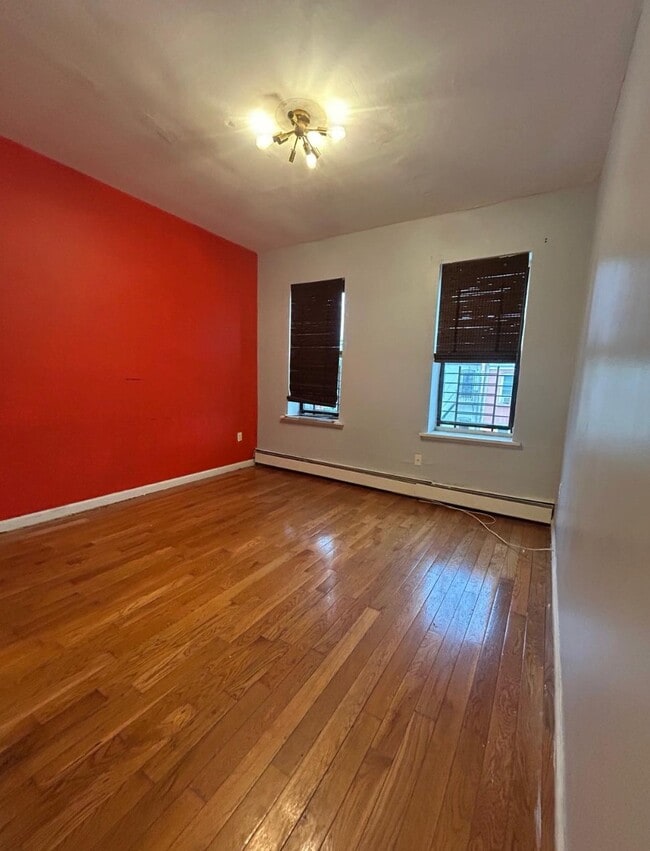 Building Photo - 423 Pennsylvania Ave Unit 3