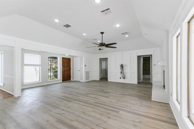 Photo - 1022 Arrow Hill Rd