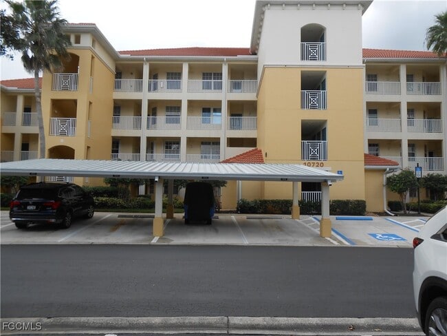 Building Photo - 10720 Ravenna Way Unit 102