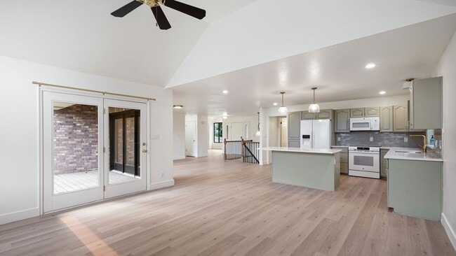 Photo - 1275 Cambridge Ct