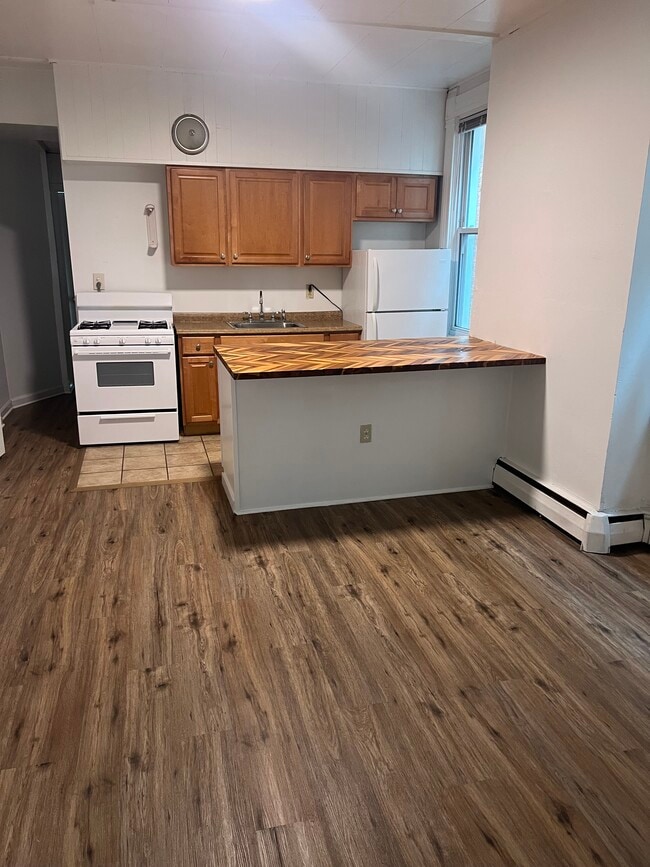 3612 Dawson St Unit 2nd floor