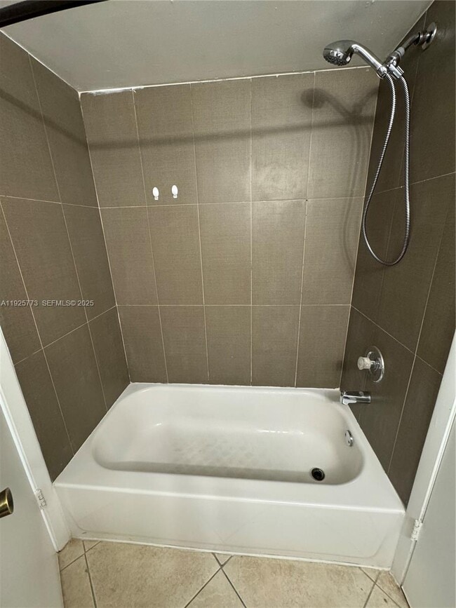 Photo - 1460 Jefferson Dr Unit 1460J