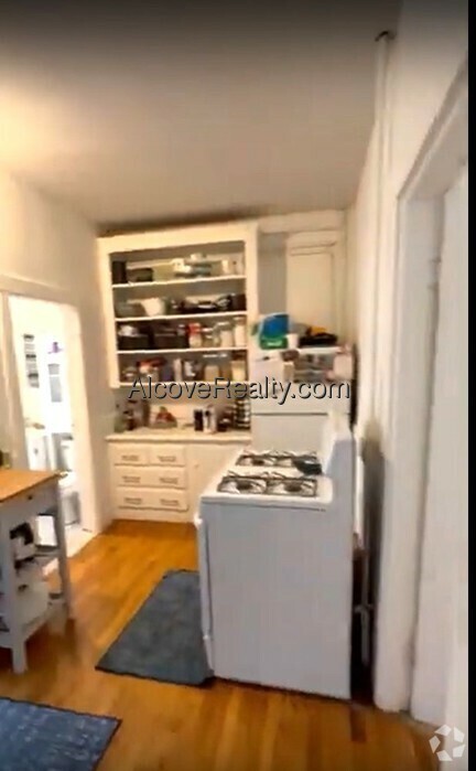 Building Photo - 150 5th St Unit 2 Rental