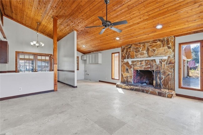 10301 Trail Ridge Ln