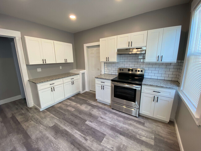 Photo - 87 Atwater St Townhome