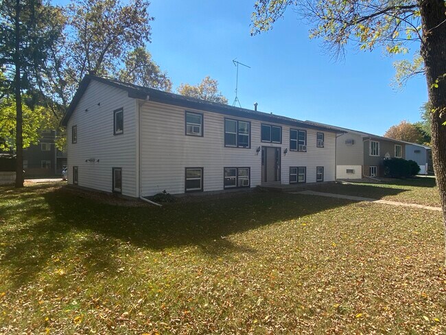 Photo - 153 E Welcome Ave Apartments Unit #1