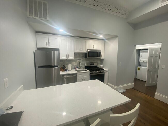 Photo - 473 Massachusetts Ave