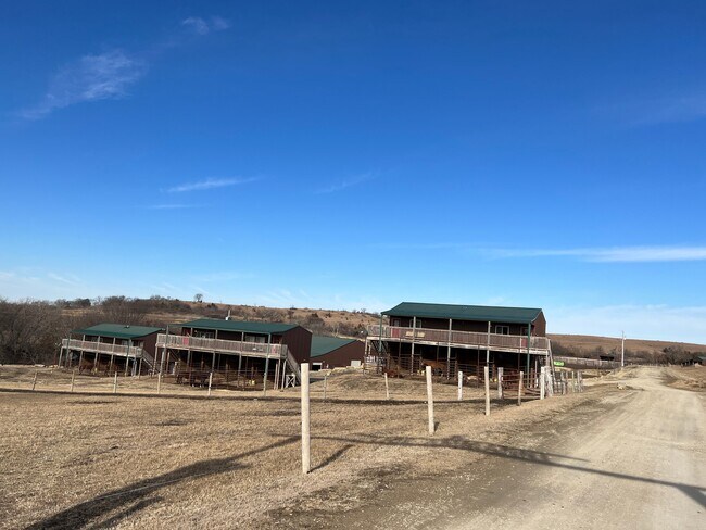 Building Photo - 13325 Brush Creek Rd