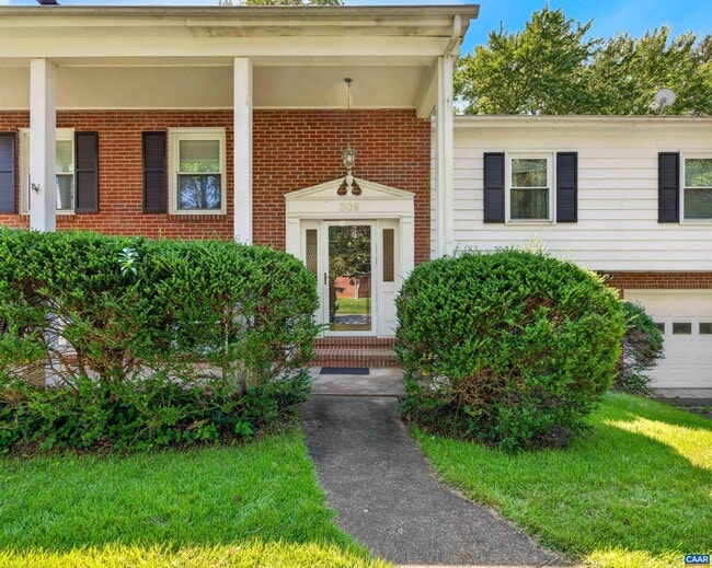 Photo - 308 Eastbrook Dr