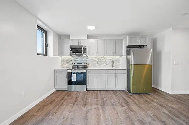 Photo - 43-34 53rd St