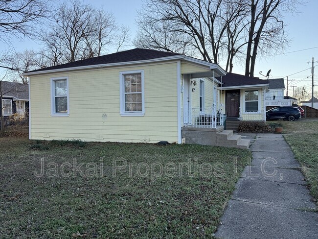 620 N Walnut St