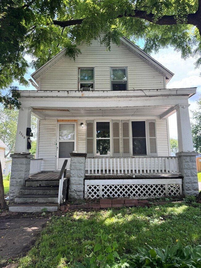 Building Photo - 2349 W 2nd St Unit 2349