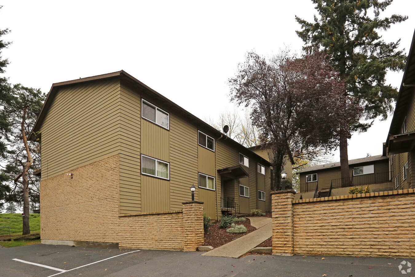 Los Verdes Estates - Los Verdes Estates Apartments